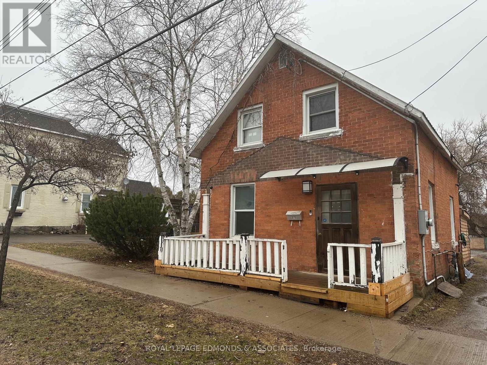 375 CHRISTIE STREET S, Pembroke, Ontario