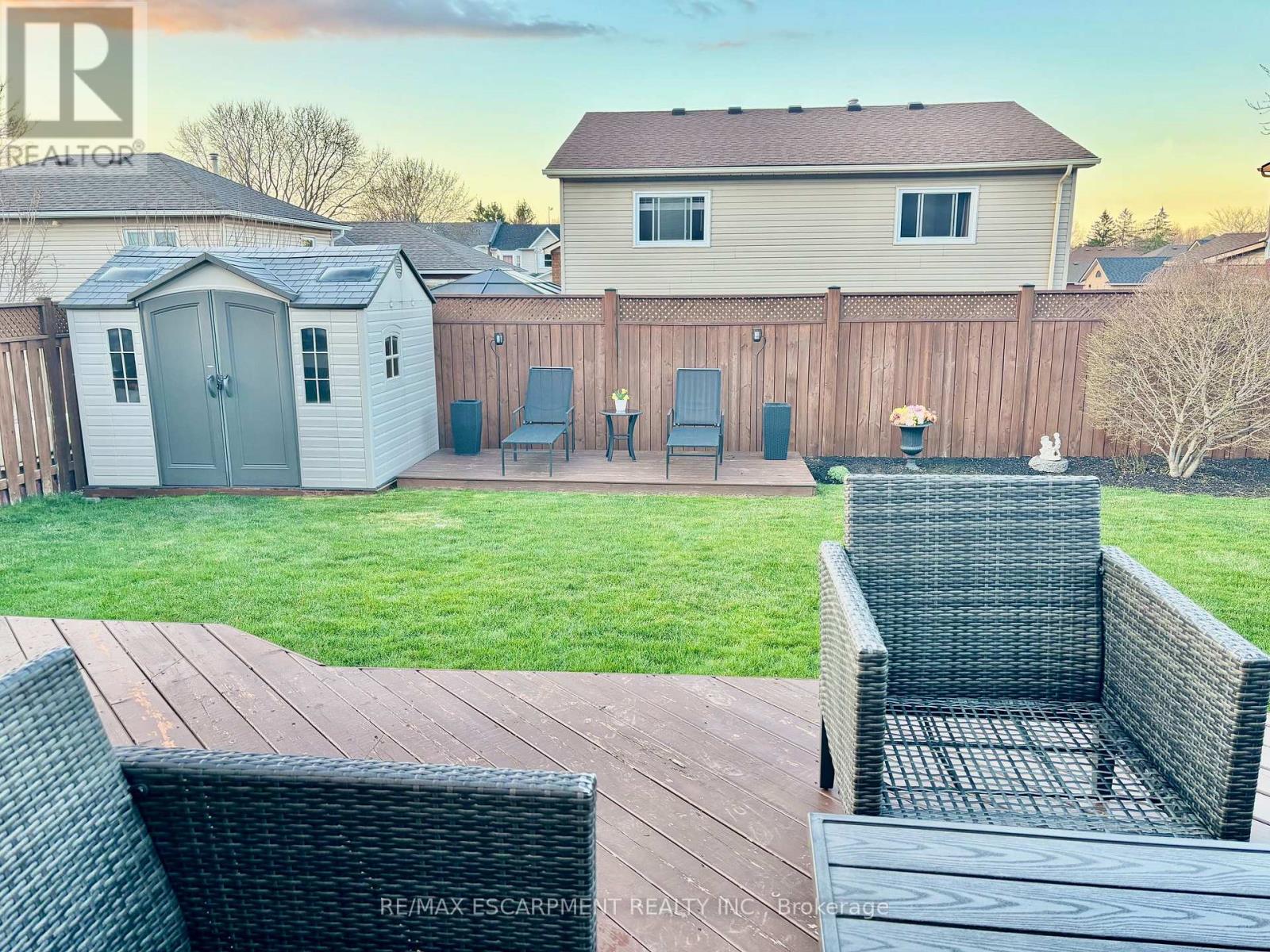 39 Colonial Crescent, Grimsby, Ontario  L3M 5H3 - Photo 36 - X13005672