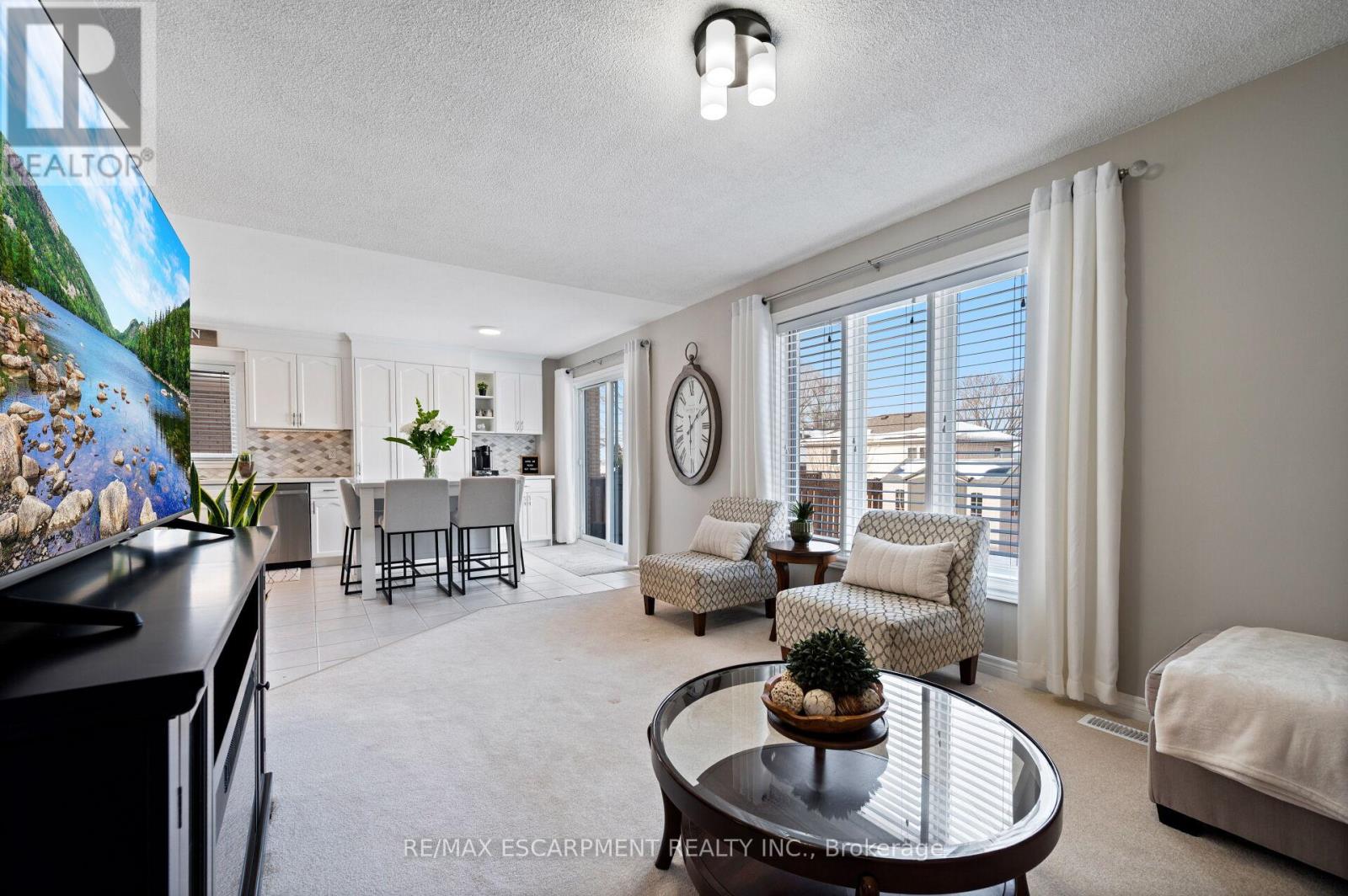 39 Colonial Crescent, Grimsby, Ontario  L3M 5H3 - Photo 6 - X13005672