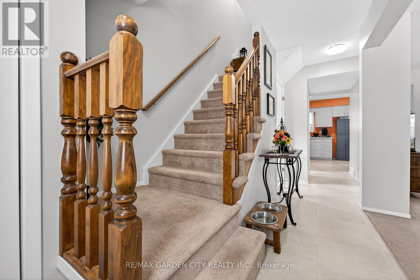 6479 Malibu Drive, Niagara Falls, Ontario  L2H 2W4 - Photo 2 - X13005934