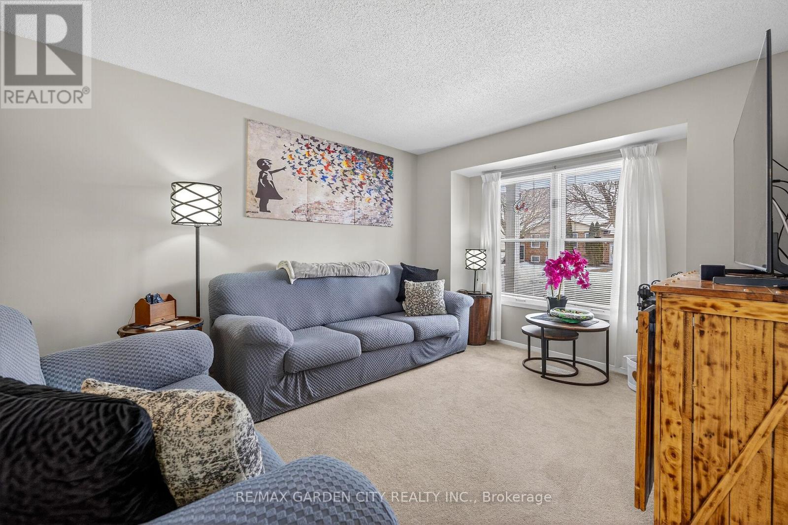 6479 Malibu Drive, Niagara Falls, Ontario  L2H 2W4 - Photo 3 - X13005934