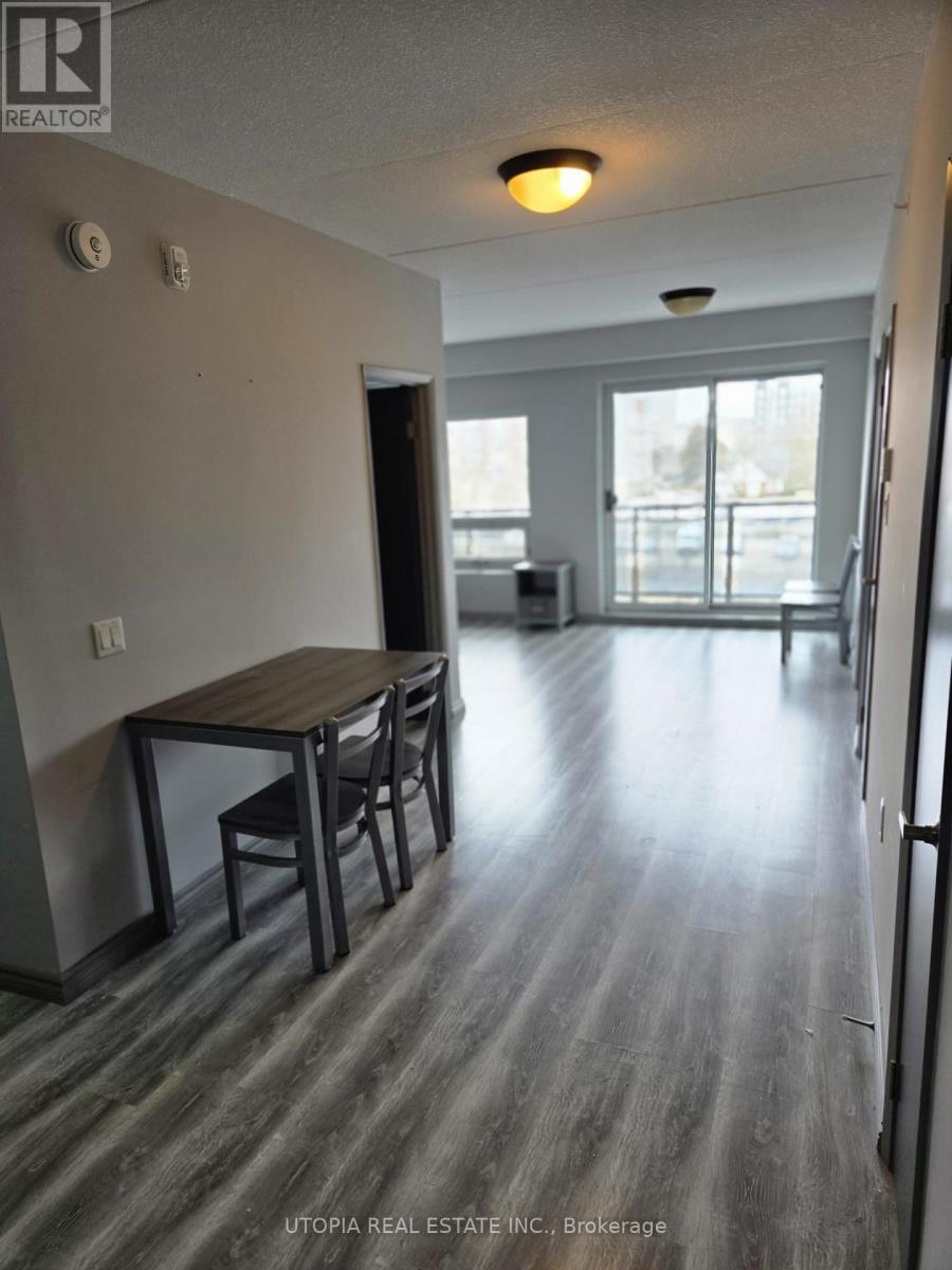 F-512 - 275 Larch Street, Waterloo, Ontario N2L 3R2 - Photo 11 - X13005994