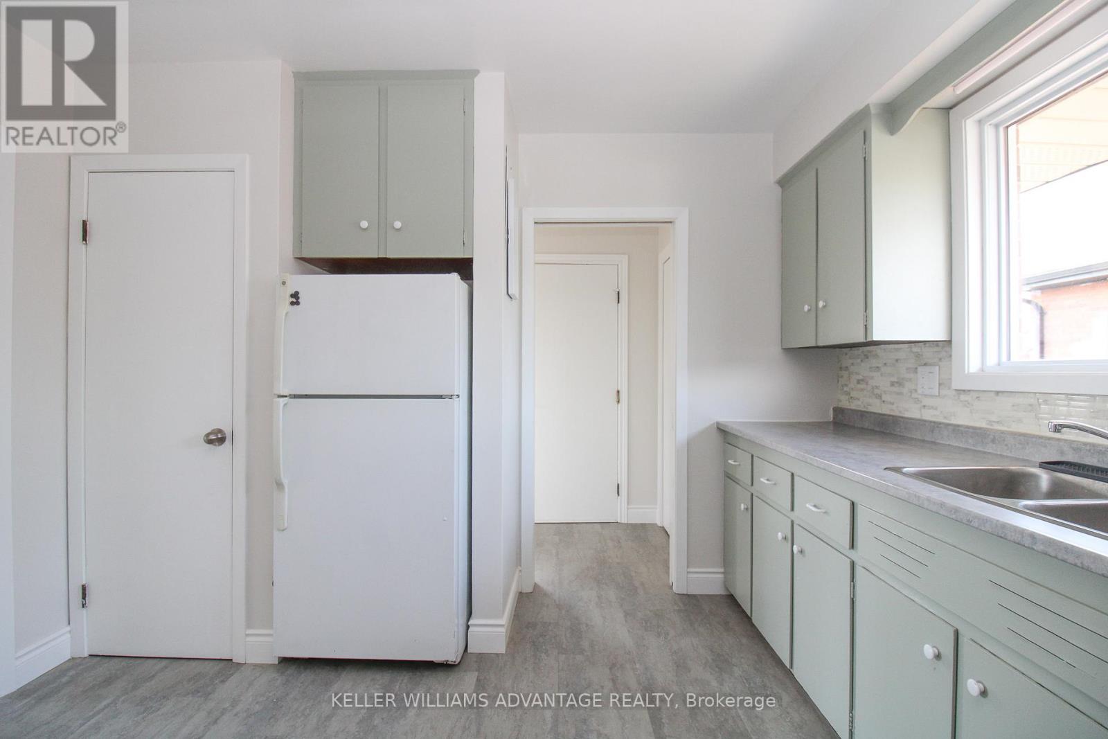 Upper - 506 Sherbrooke Street, Peterborough, Ontario  K9J 2P3 - Photo 9 - X13006056