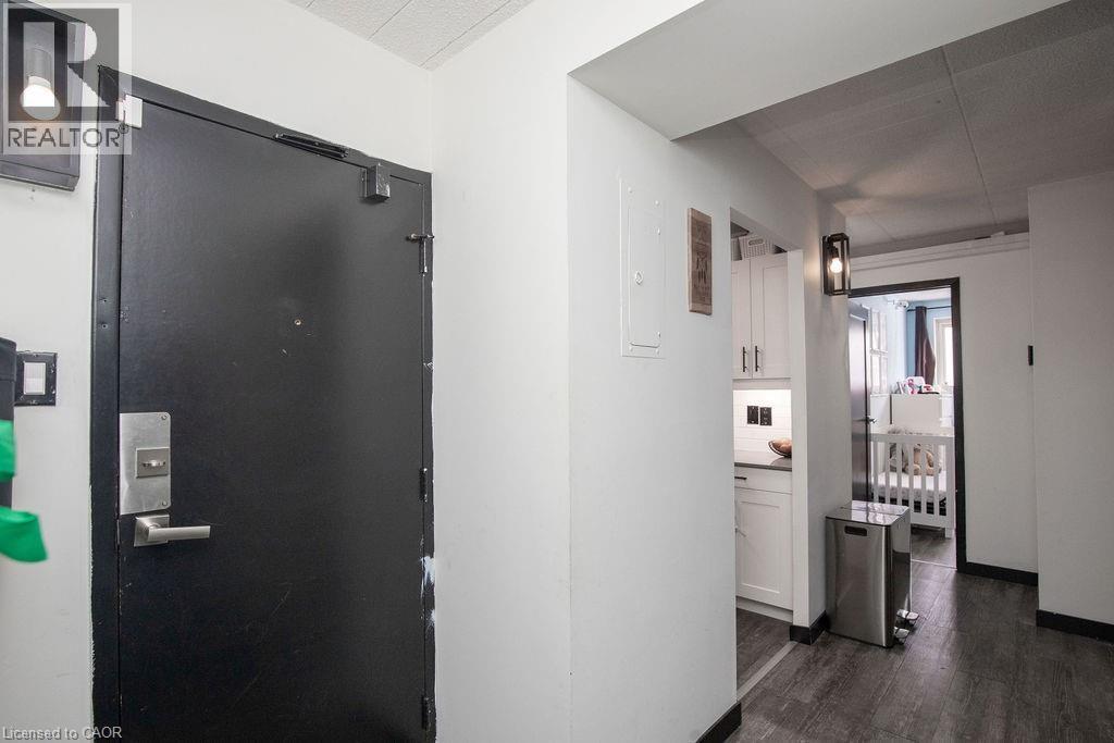 71 Vanier Drive Unit# 110, Kitchener, Ontario  N2C 1J4 - Photo 5 - 40799379