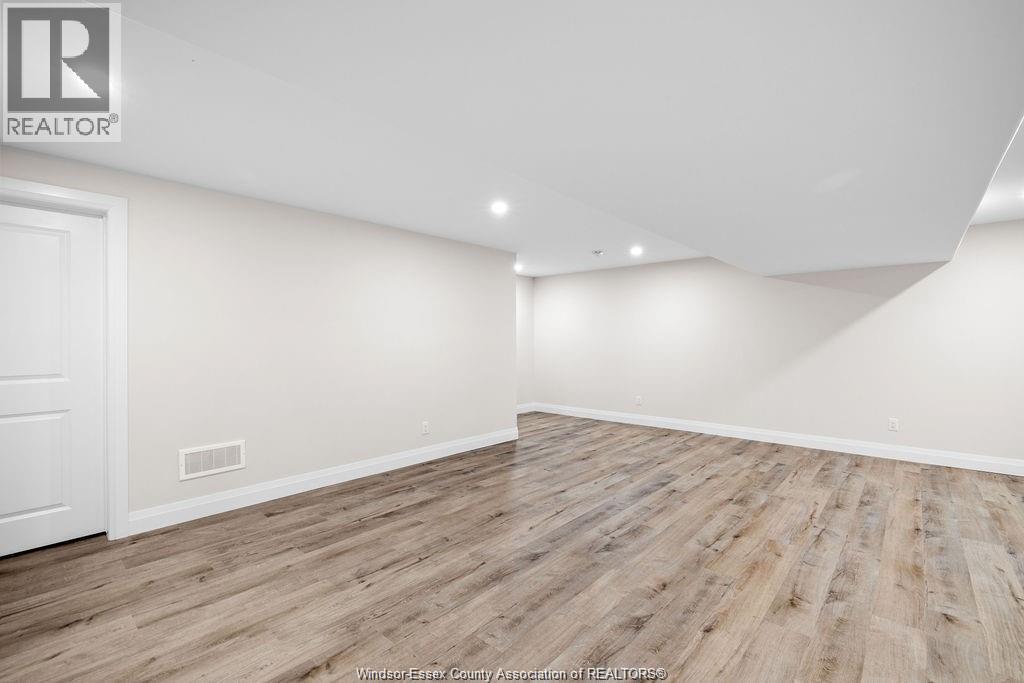 7568 Silverleaf Lane, Lasalle, Ontario  N9H 1E3 - Photo 33 - 26007375