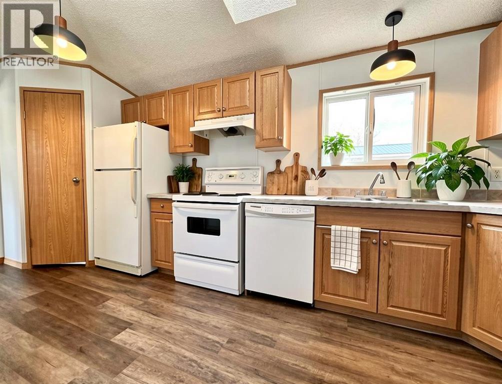 318-349 Railway Avenue, Duchess, Alberta  T0J 0Z0 - Photo 12 - A2292615