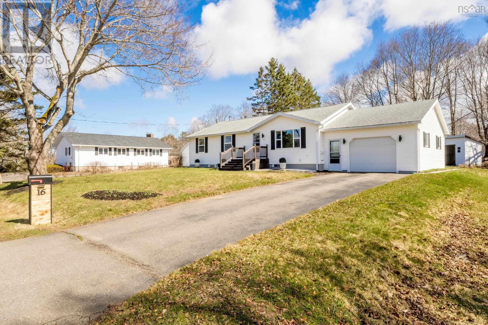 16 Hillcrest Avenue, Nictaux, Nova Scotia  B0S 1P0 - Photo 37 - 202607610