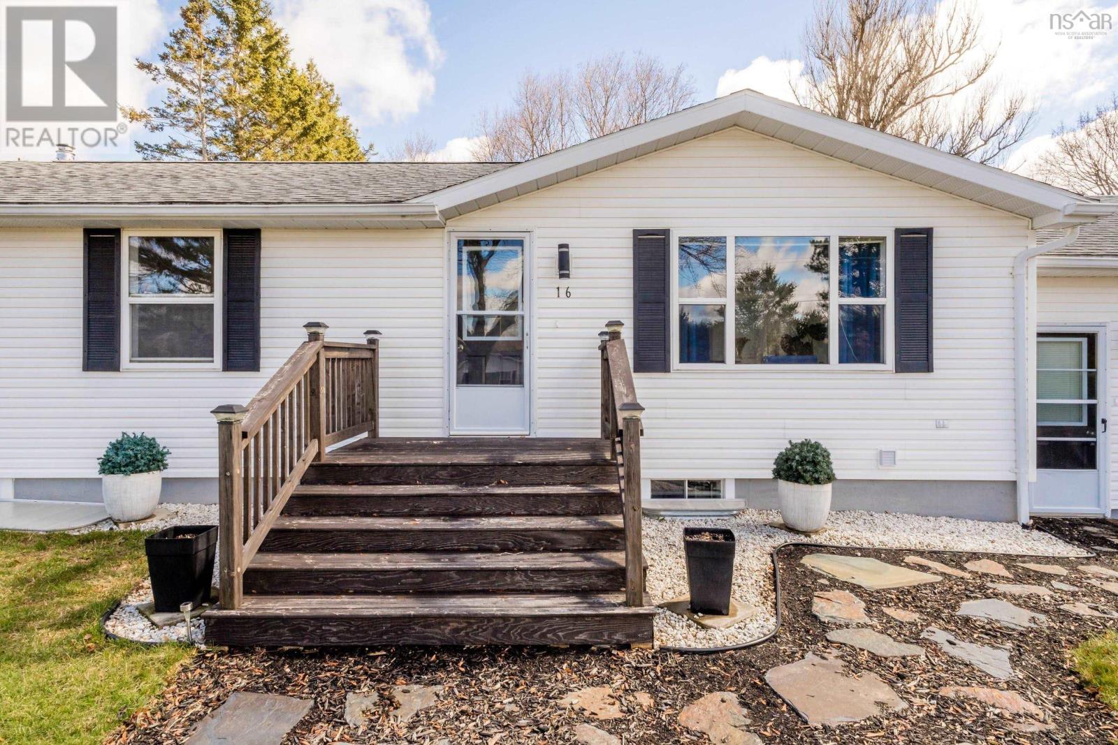 16 Hillcrest Avenue, Nictaux, Nova Scotia  B0S 1P0 - Photo 4 - 202607610