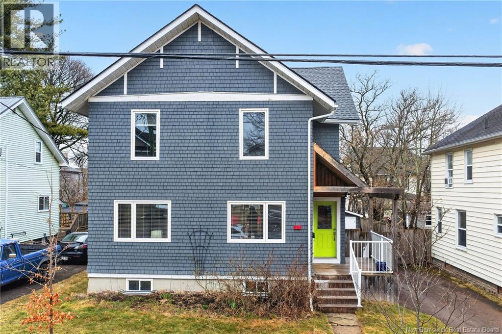 21 Portledge, Moncton, New Brunswick  E1C 5S6 - Photo 1 - NB137350
