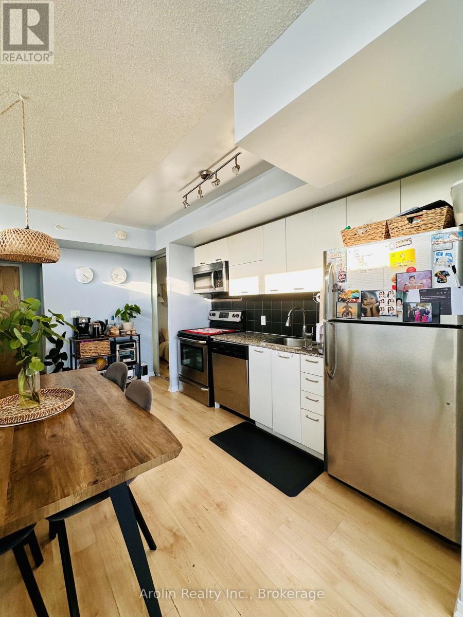 212 - 20 Joe Shuster Way, Toronto, Ontario  M6K 0A3 - Photo 11 - W13006244