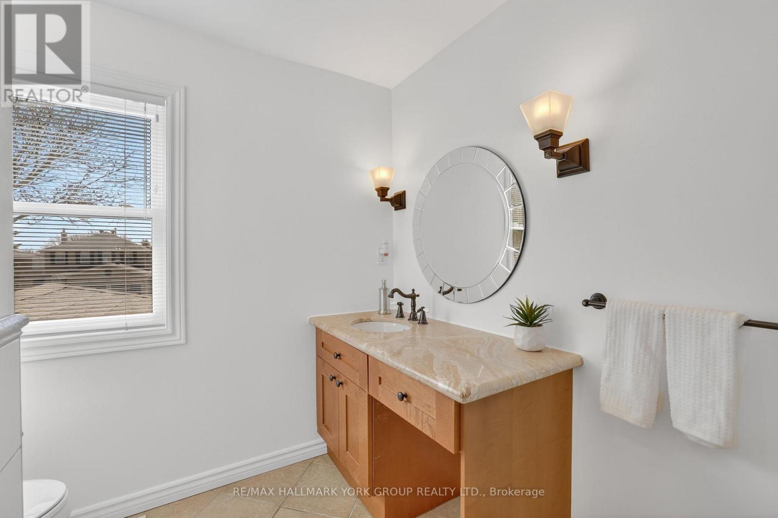 26 Mendys Forest, Aurora, Ontario  L4G 5A4 - Photo 26 - N12981156