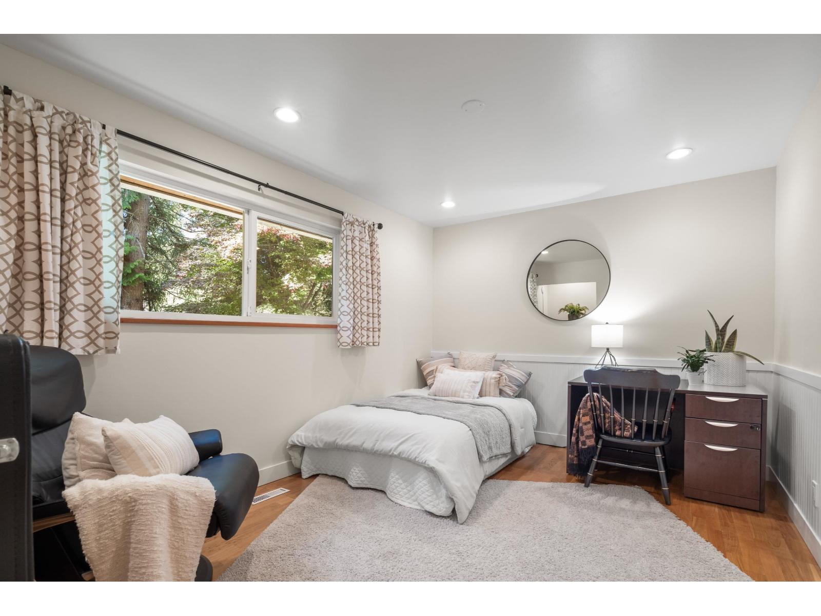 13247 17a Avenue, Surrey, British Columbia  V4A 6R9 - Photo 12 - R3111689