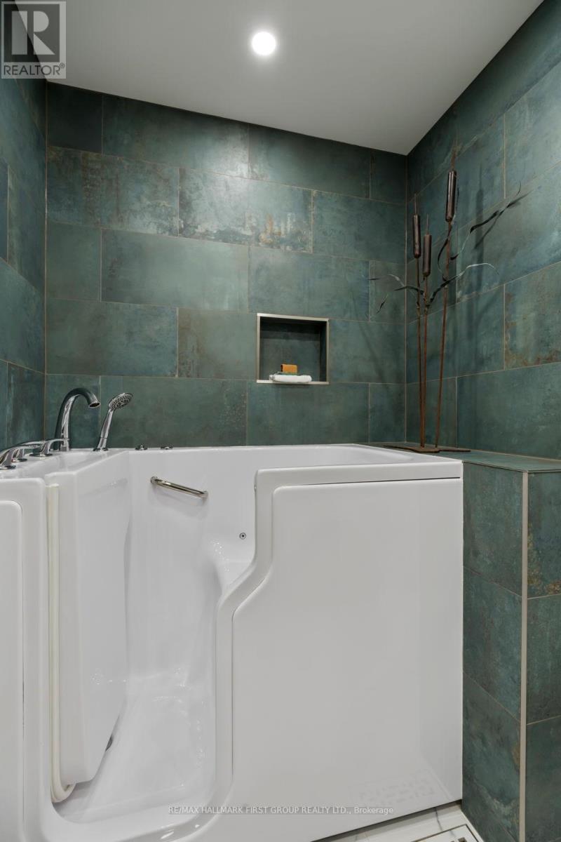 39 Kennett Drive, Whitby, Ontario  L1P 1L5 - Photo 26 - E13006110