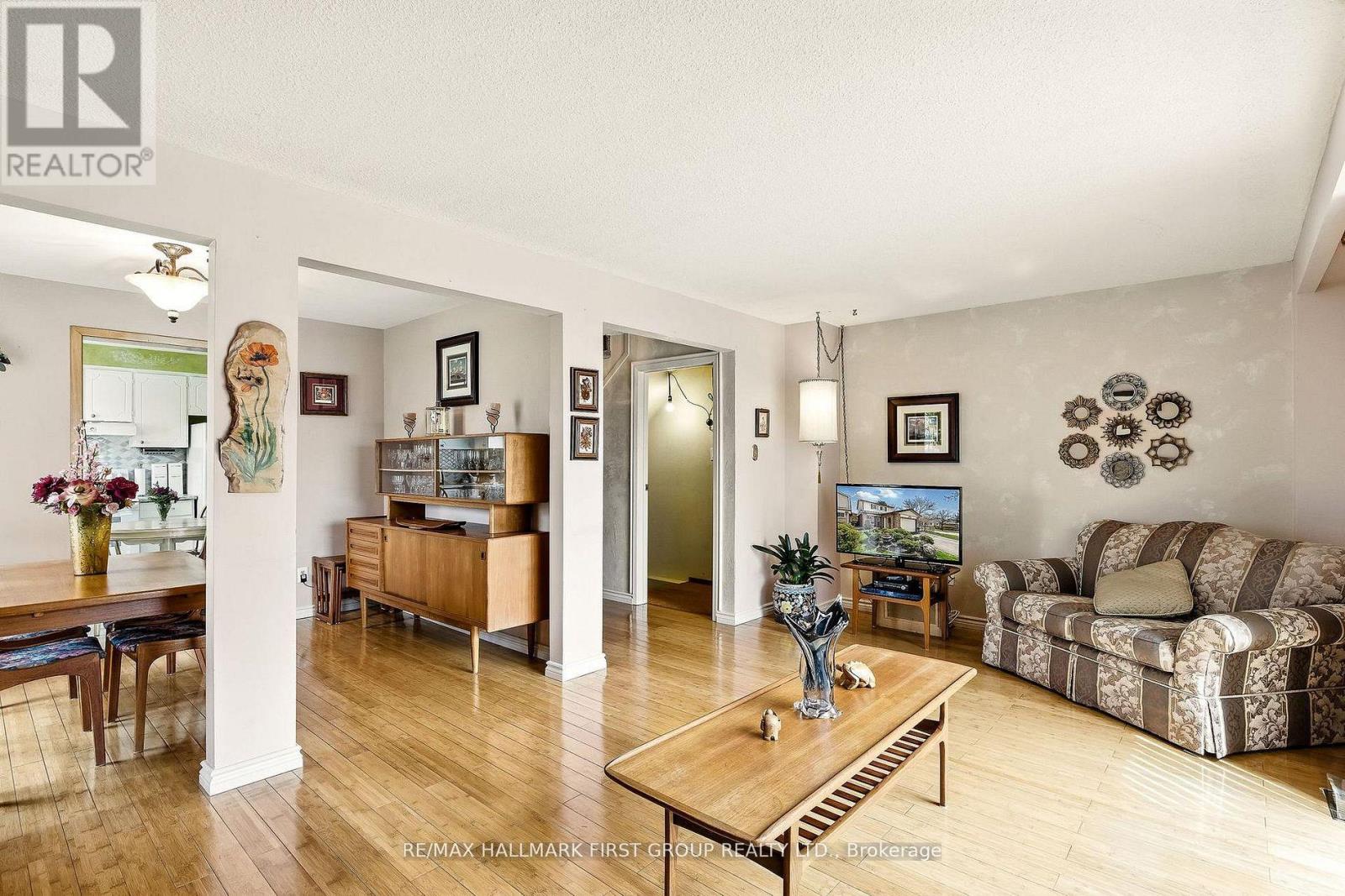 69 White Heather Boulevard, Toronto, Ontario  M1V 1P7 - Photo 4 - E13006126