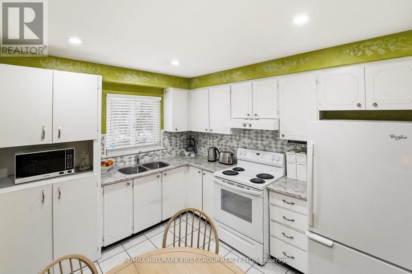 69 White Heather Boulevard, Toronto, Ontario  M1V 1P7 - Photo 7 - E13006126