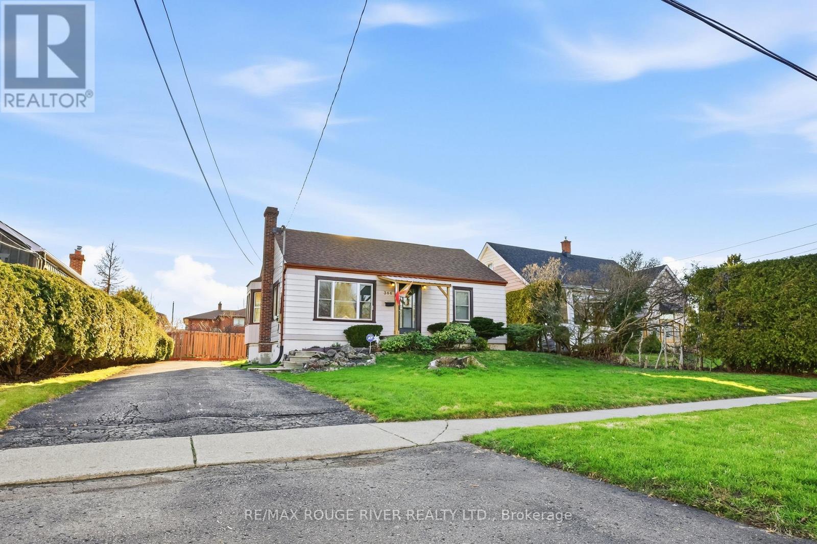 344 Nipigon Street, Oshawa, Ontario  L1J 4N9 - Photo 2 - E13006280