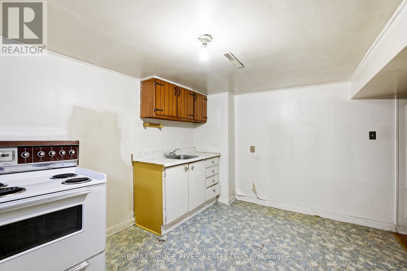 344 Nipigon Street, Oshawa, Ontario  L1J 4N9 - Photo 30 - E13006280