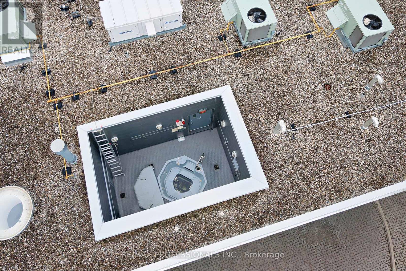 704 - 1040 The Queensway, Toronto, Ontario M8Z 0A7 - Photo 39 - W13005450