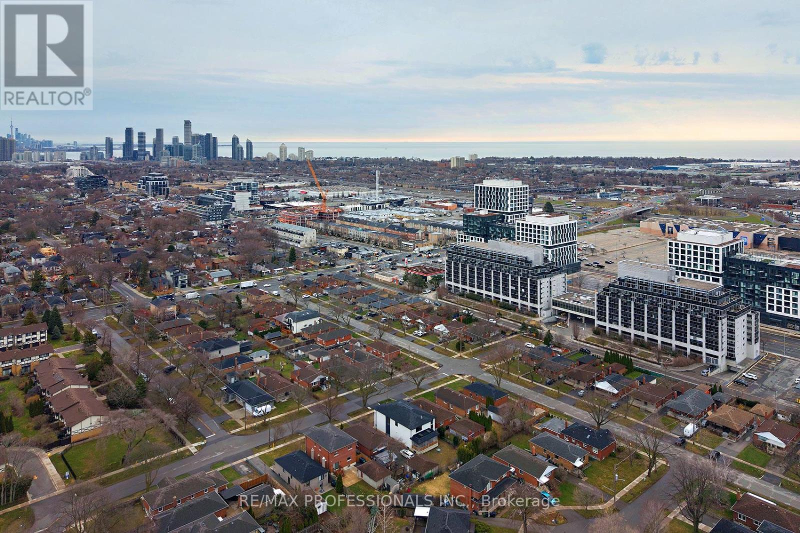704 - 1040 The Queensway, Toronto, Ontario M8Z 0A7 - Photo 43 - W13005450