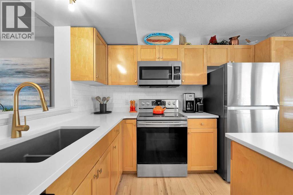 40 Patina Terrace Sw, Calgary, Alberta  T3H 4M8 - Photo 9 - A2301285