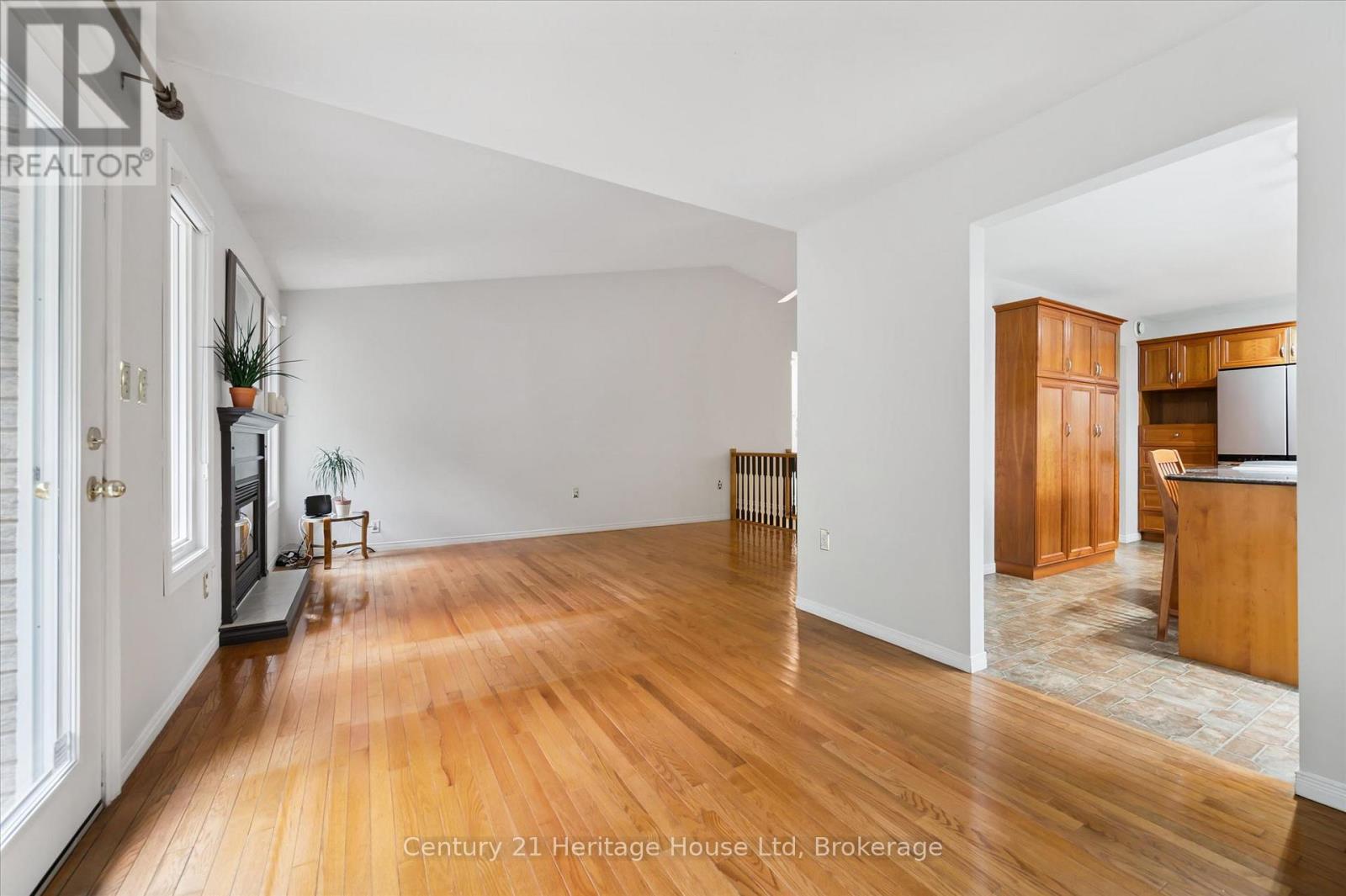 41 Thomas Boulevard, Centre Wellington, Ontario  N0B 1S0 - Photo 11 - X13006128