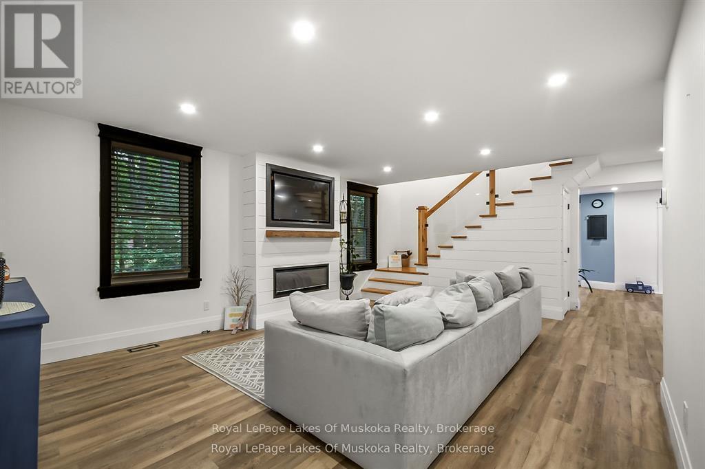 190 Maple Street, Bracebridge, Ontario  P1L 1K4 - Photo 8 - X13006150