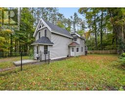 190 MAPLE STREET, bracebridge (macaulay), Ontario