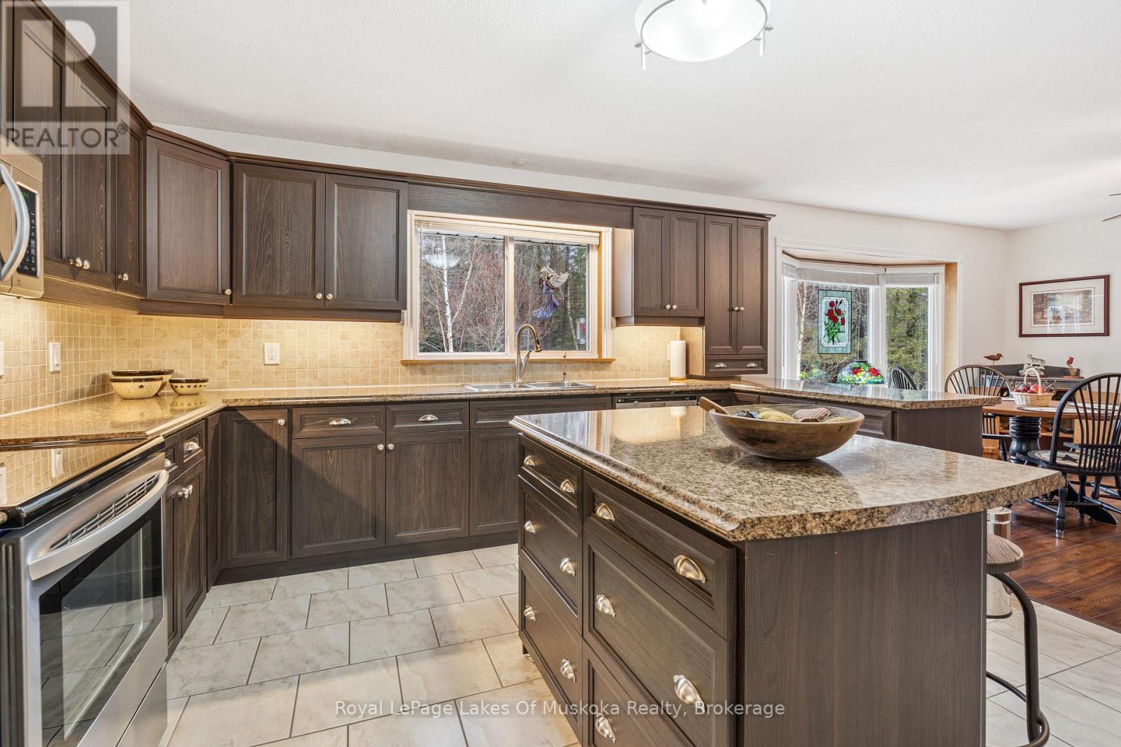 87 Laneige Avenue, Huntsville, Ontario  P0B 1L0 - Photo 15 - X13006240