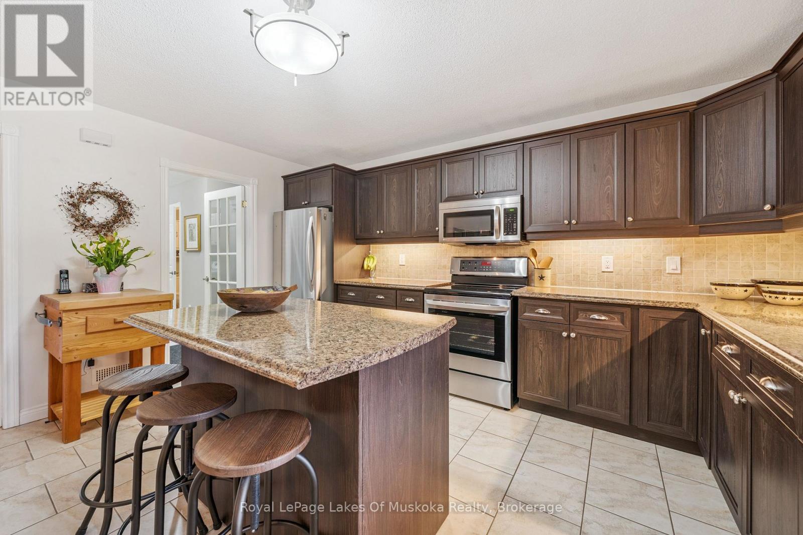 87 Laneige Avenue, Huntsville, Ontario  P0B 1L0 - Photo 17 - X13006240