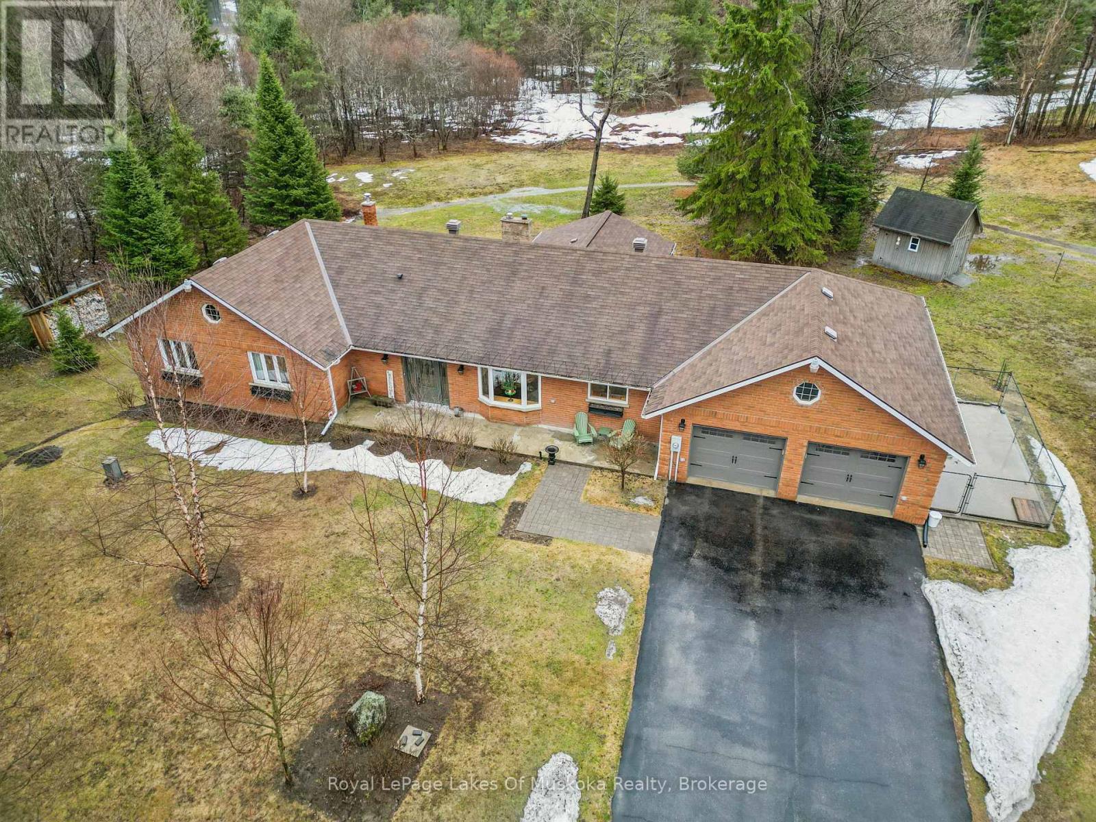 87 Laneige Avenue, Huntsville, Ontario  P0B 1L0 - Photo 2 - X13006240