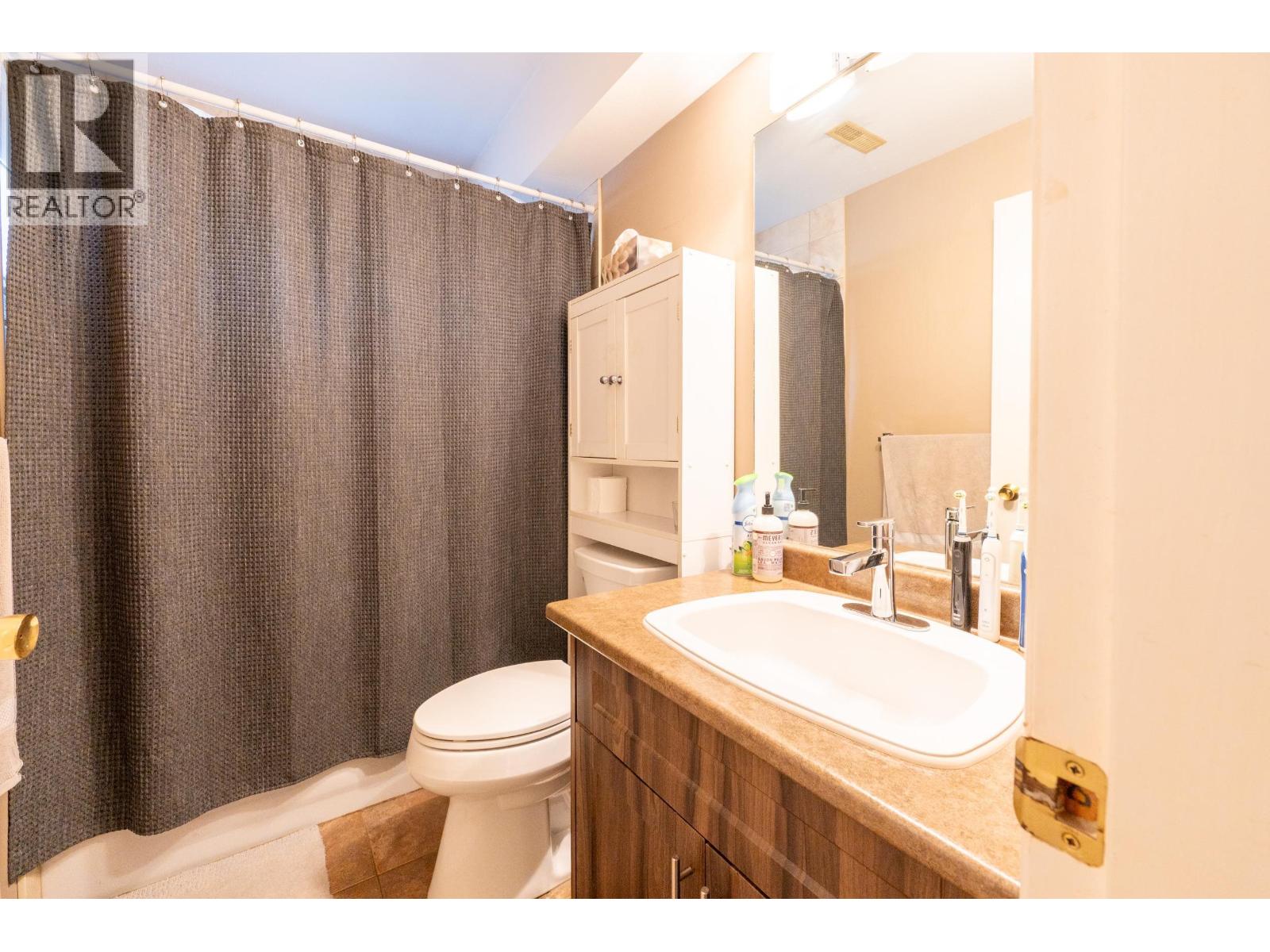 102 Viscount Place, New Westminster, British Columbia  V3M 6L4 - Photo 15 - R3112238