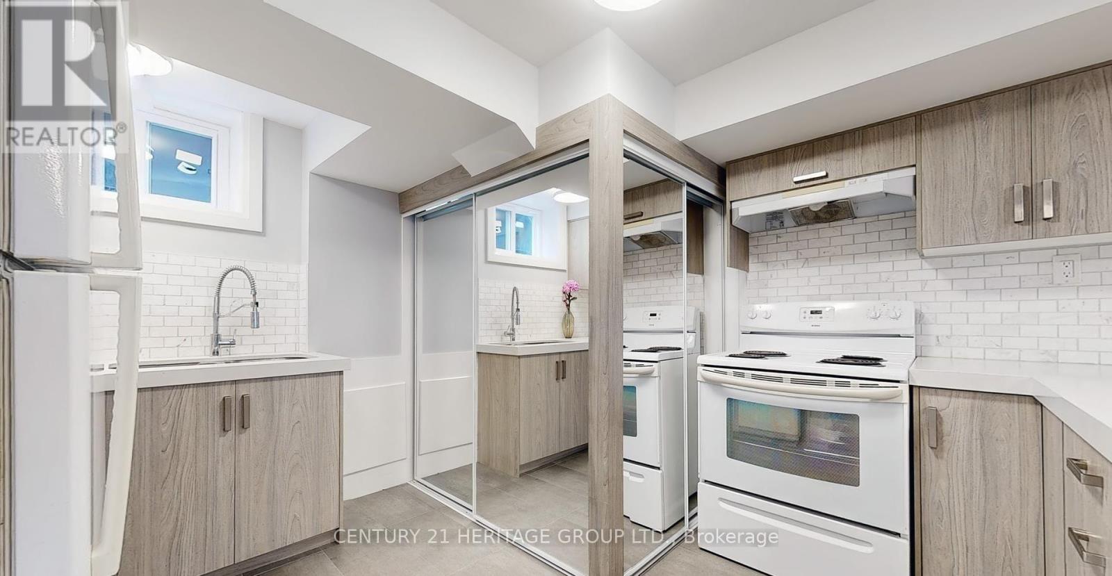 Lower - 29 Manadon Drive, Toronto, Ontario  M2M 1W8 - Photo 7 - C13006142