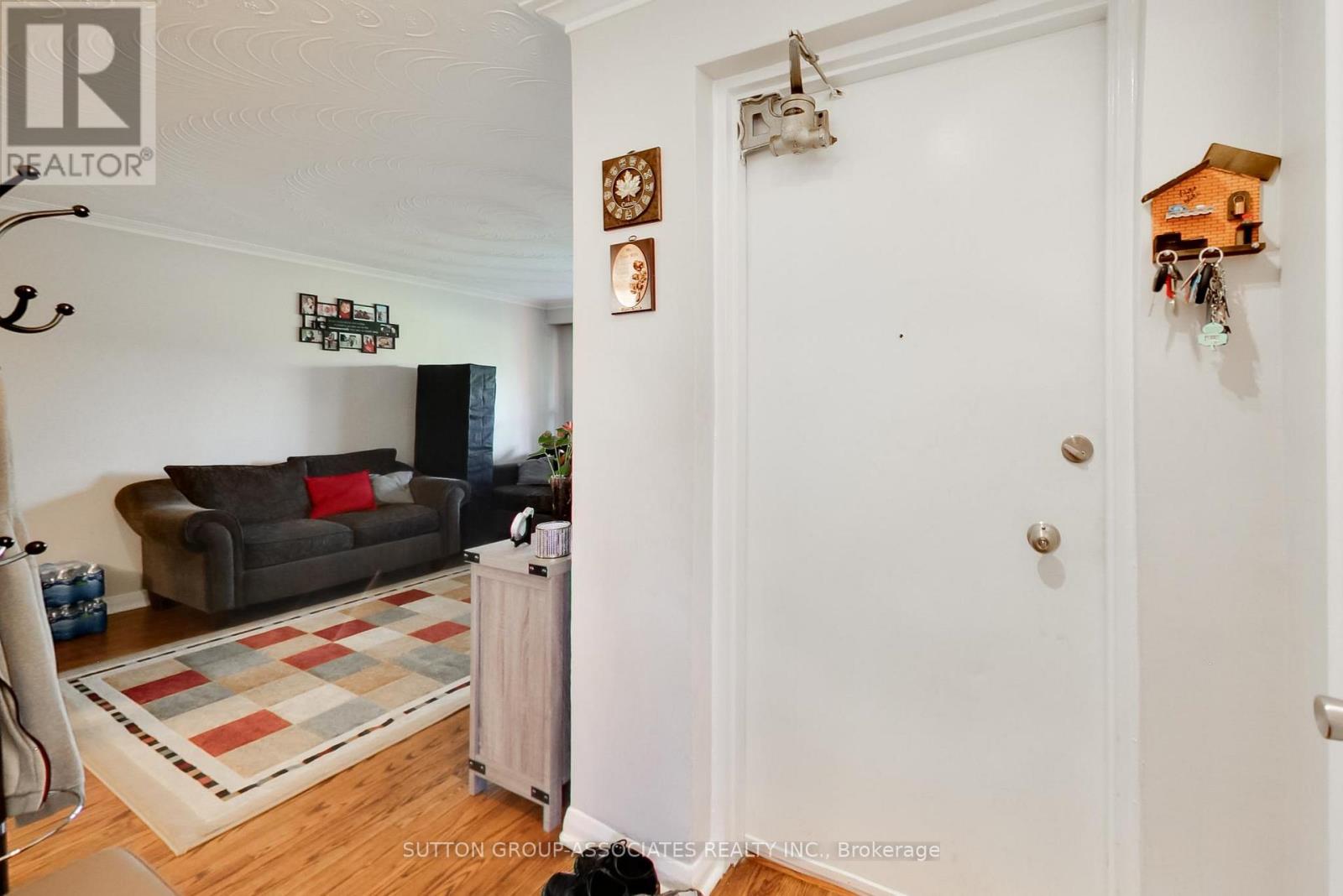 241 Pannahill Road, Toronto, Ontario  M3H 4N9 - Photo 14 - C13006182