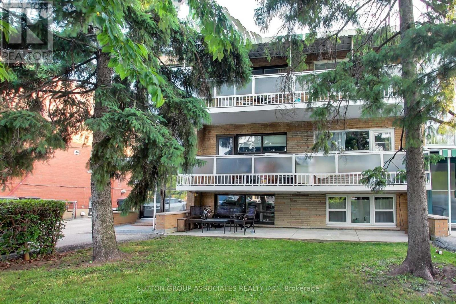 241 Pannahill Road, Toronto, Ontario  M3H 4N9 - Photo 2 - C13006182