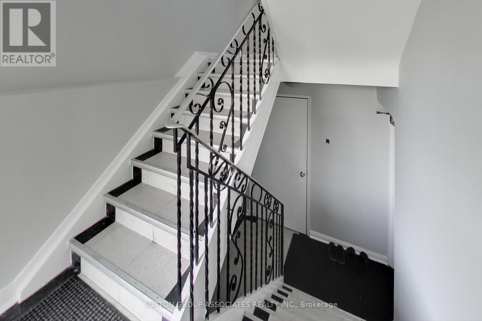 241 Pannahill Road, Toronto, Ontario  M3H 4N9 - Photo 35 - C13006182