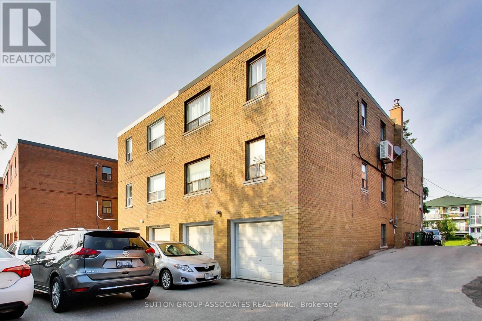 241 Pannahill Road, Toronto, Ontario  M3H 4N9 - Photo 8 - C13006182