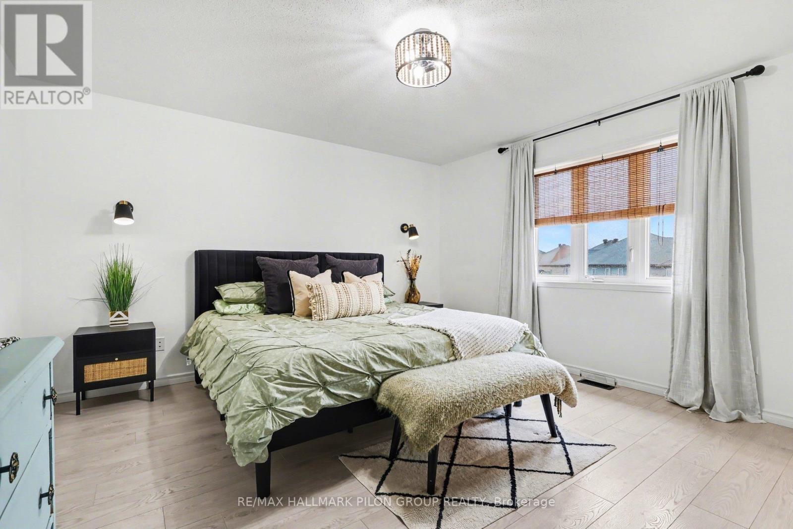 218 Rolling Meadow Crescent, Ottawa, Ontario  K1W 0B1 - Photo 12 - X13006206