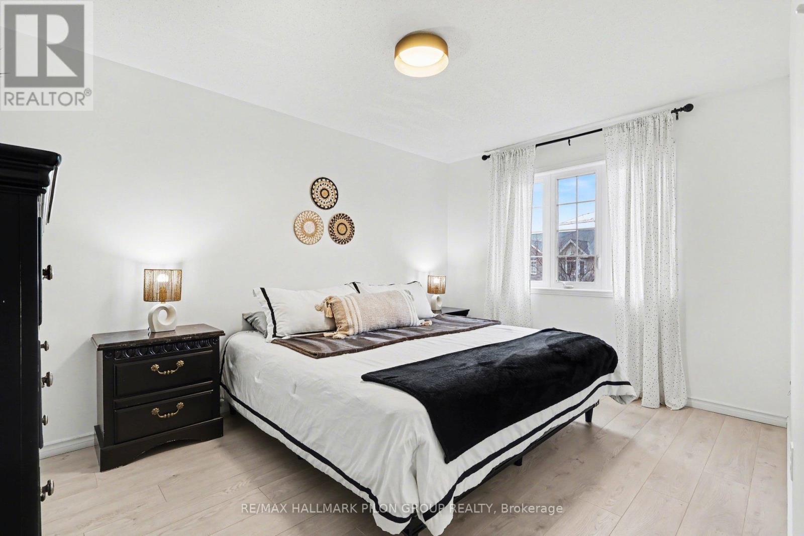 218 Rolling Meadow Crescent, Ottawa, Ontario  K1W 0B1 - Photo 15 - X13006206