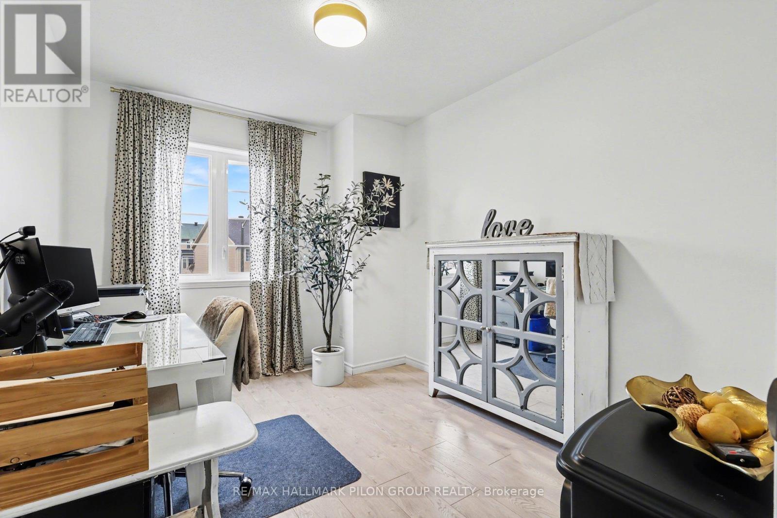 218 Rolling Meadow Crescent, Ottawa, Ontario  K1W 0B1 - Photo 16 - X13006206