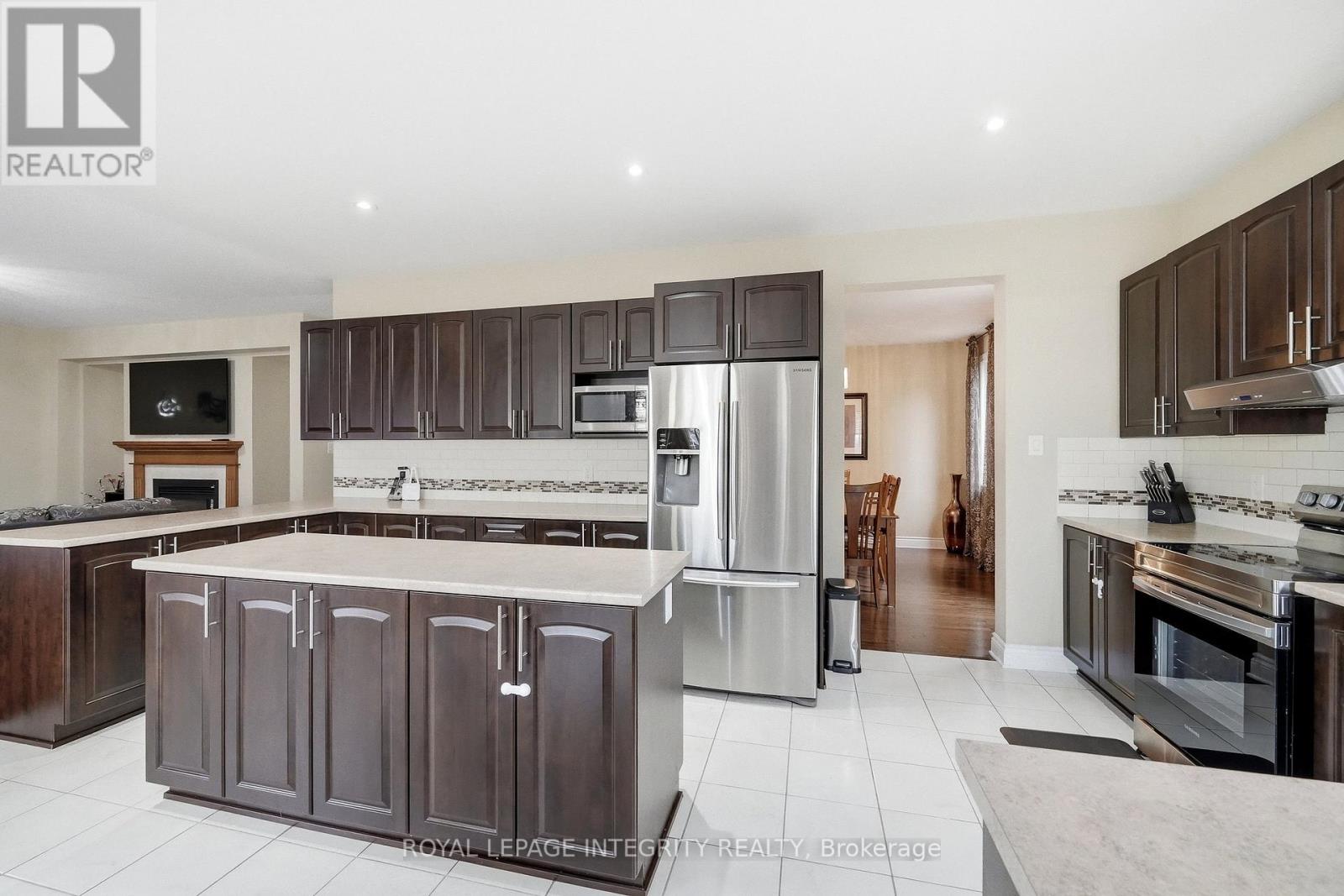 408 Nestleton Street, Ottawa, Ontario  K4A 0W3 - Photo 14 - X13006222