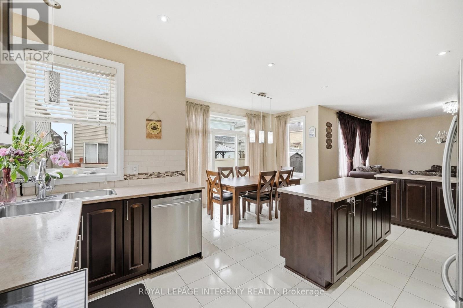 408 Nestleton Street, Ottawa, Ontario  K4A 0W3 - Photo 15 - X13006222