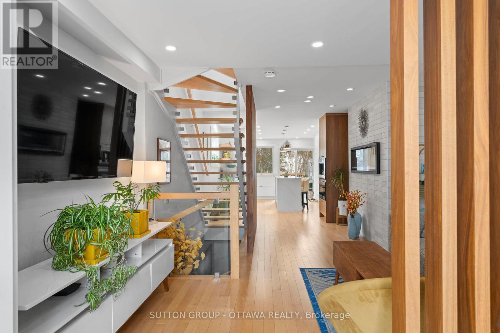 81 Armstrong Street, Ottawa, Ontario  K1Y 2V6 - Photo 5 - X13006282