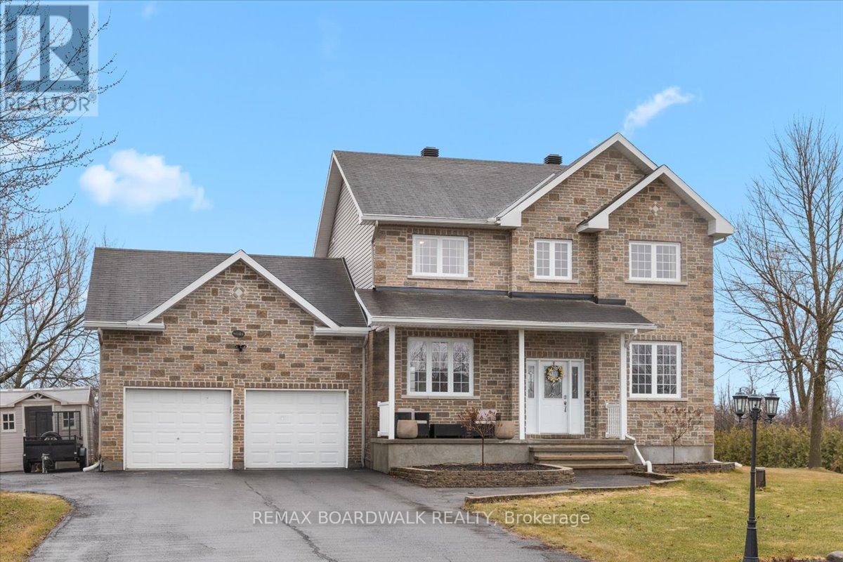 8044 CRAIG FARM DRIVE, Ottawa, Ontario