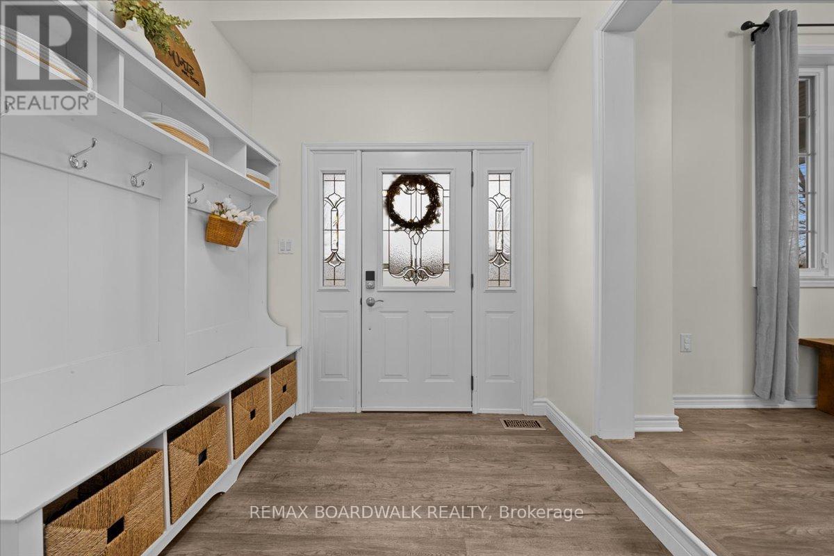 8044 Craig Farm Drive, Ottawa, Ontario  K0A 2P0 - Photo 2 - X13006294