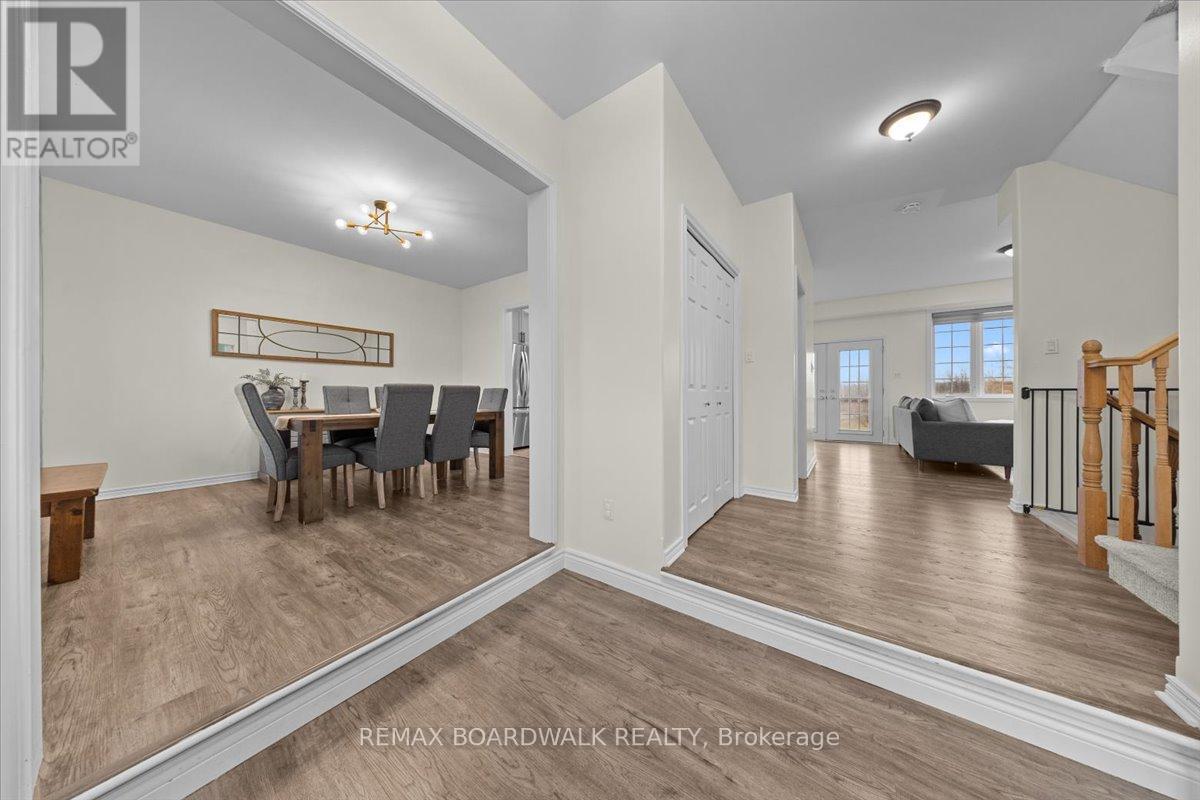 8044 Craig Farm Drive, Ottawa, Ontario  K0A 2P0 - Photo 3 - X13006294