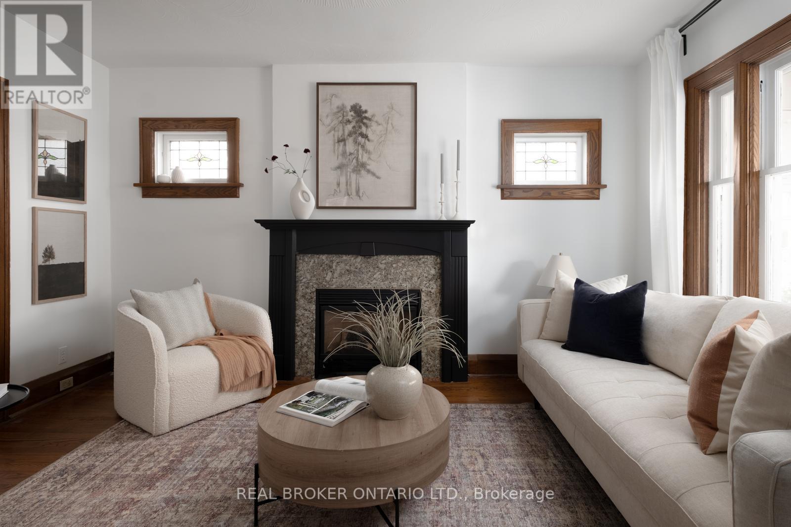 256 Monarch Park Avenue, Toronto, Ontario  M4J 4S5 - Photo 4 - E13006102