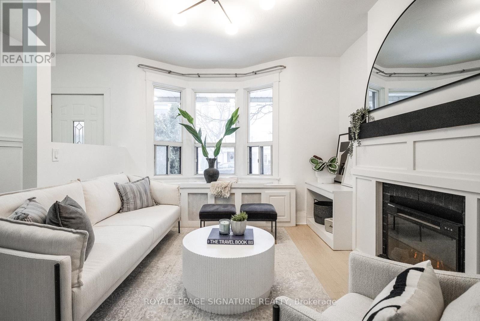 216 Parkmount Road, Toronto, Ontario  M4J 4V6 - Photo 3 - E13006156