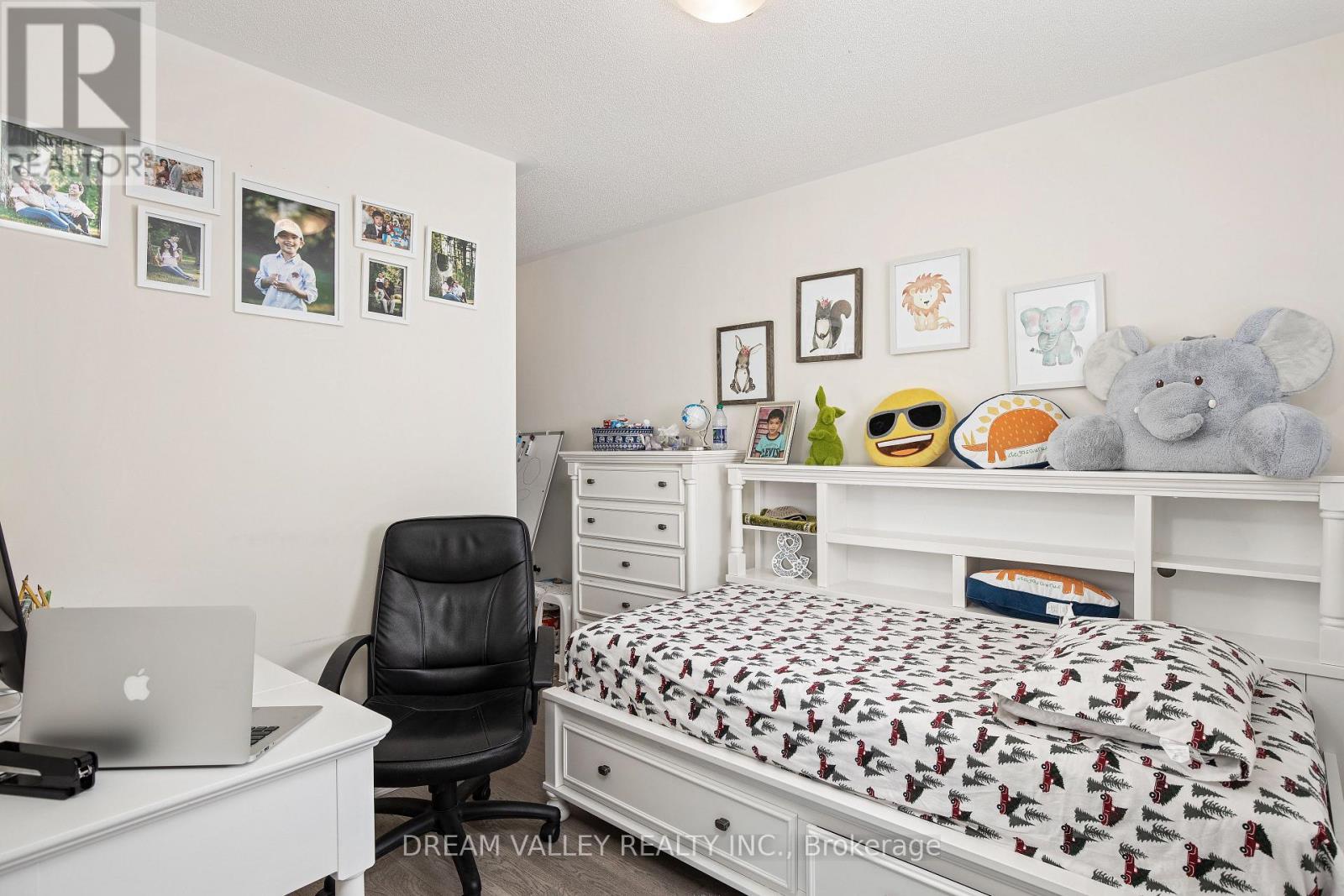 88 Jolly Way, Toronto, Ontario  M1P 0E2 - Photo 14 - E13006208