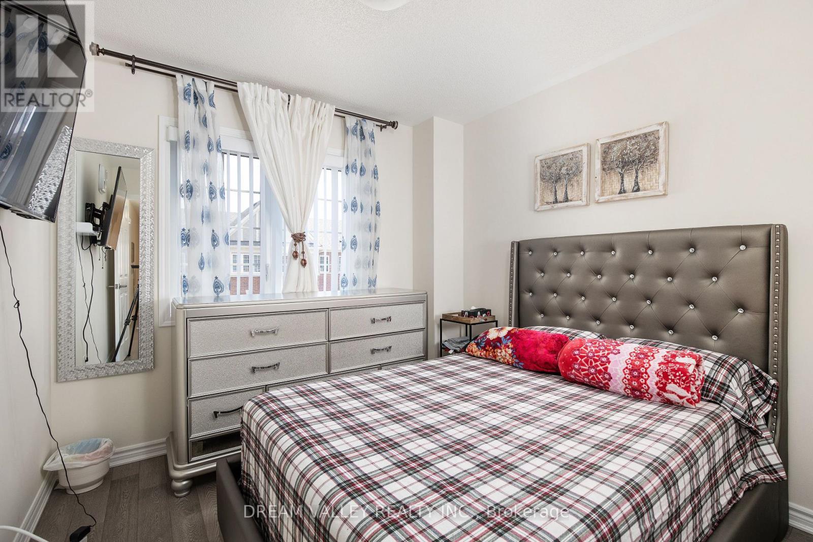 88 Jolly Way, Toronto, Ontario  M1P 0E2 - Photo 15 - E13006208