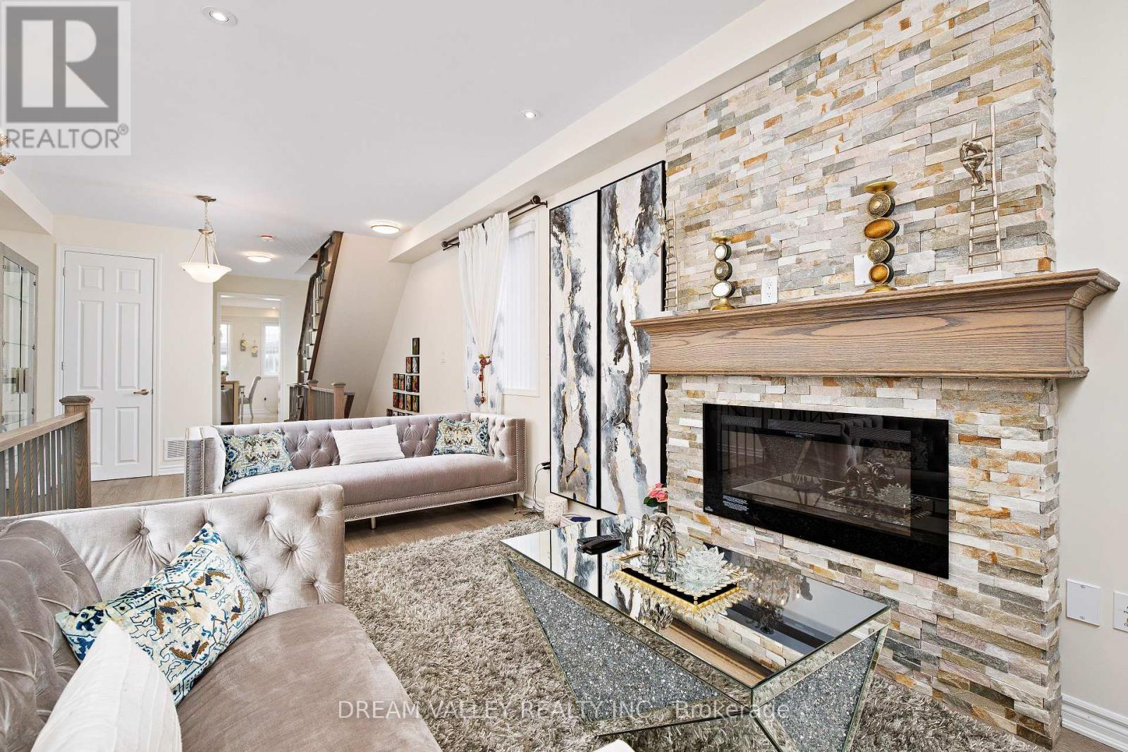 88 Jolly Way, Toronto, Ontario  M1P 0E2 - Photo 6 - E13006208